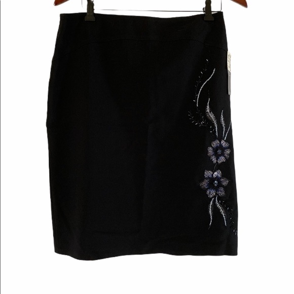 Black Skirt with accents - Picture 1 of 5